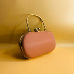 POSH-CLUTCH-PINK