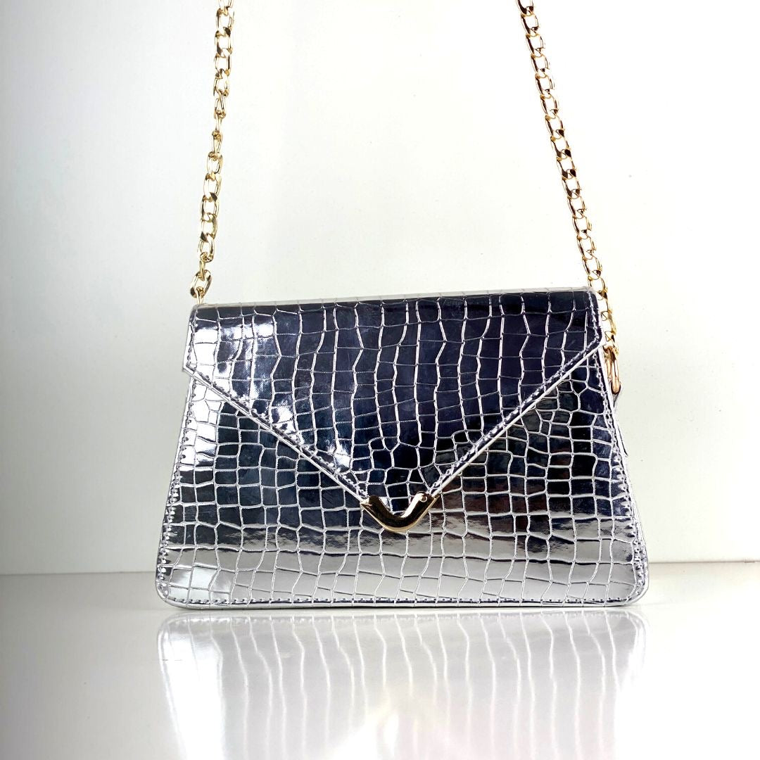 VEE CROSSBODY SILVER