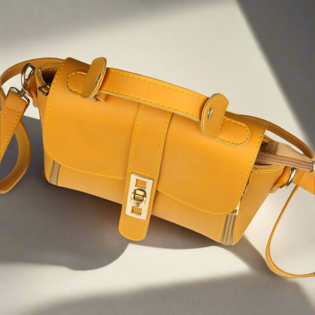FLAPPY MUSTURD HANDBAG