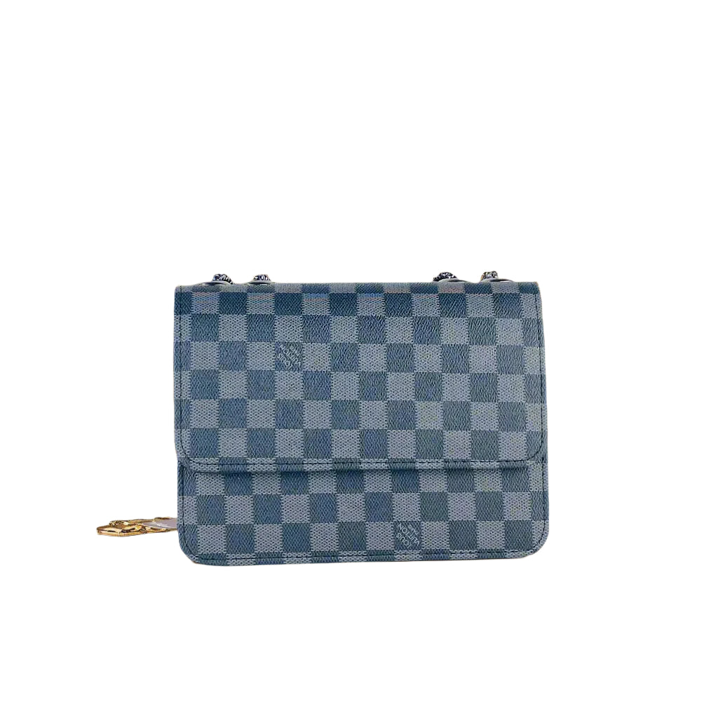 LEO Crossbody black black chain