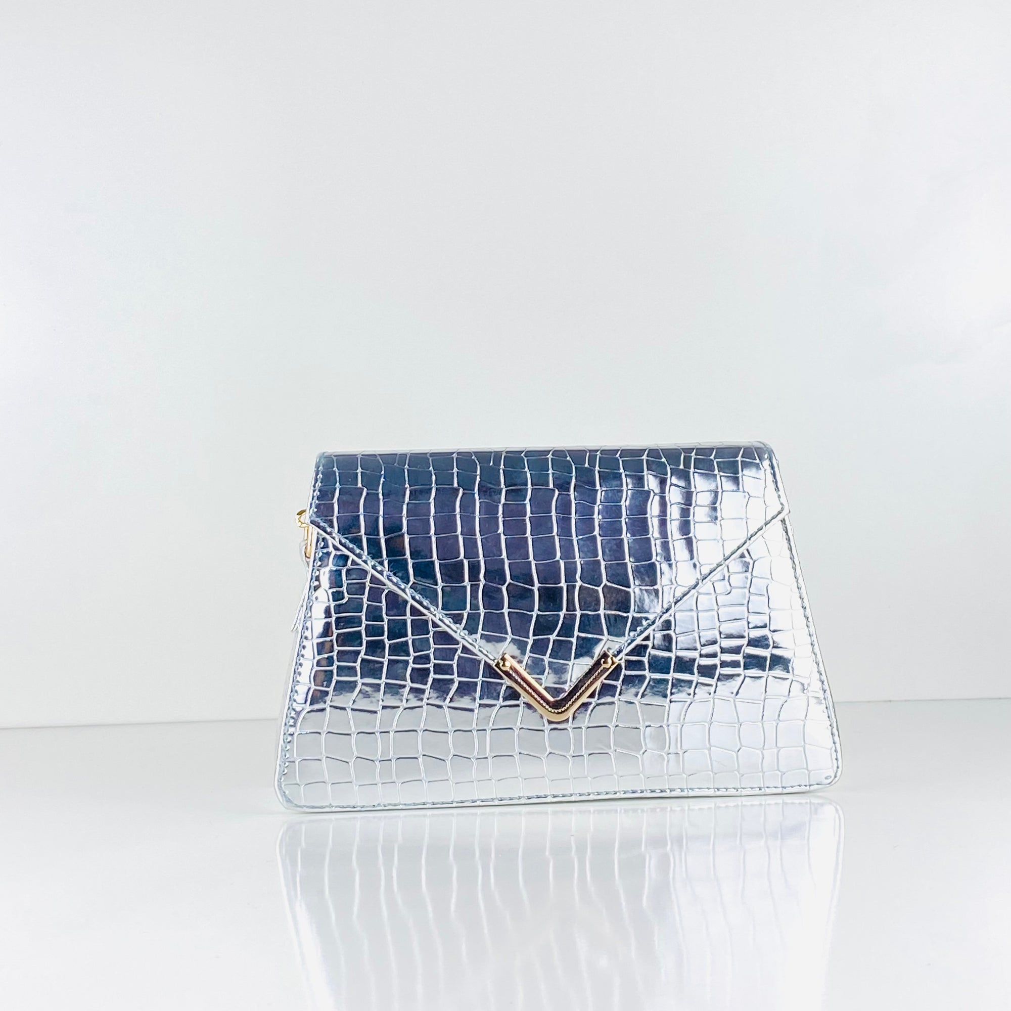 VEE CROSSBODY SILVER