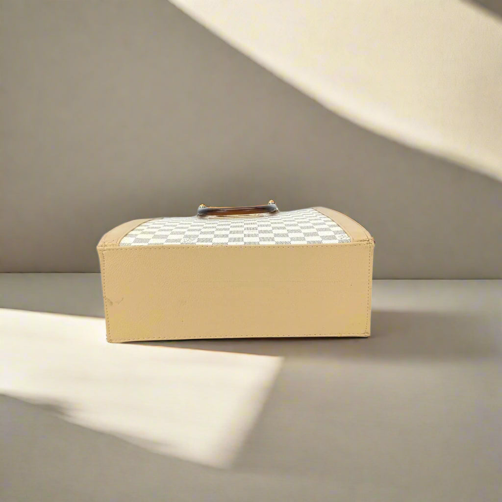 CHEEK-HANDBAG-WHITE