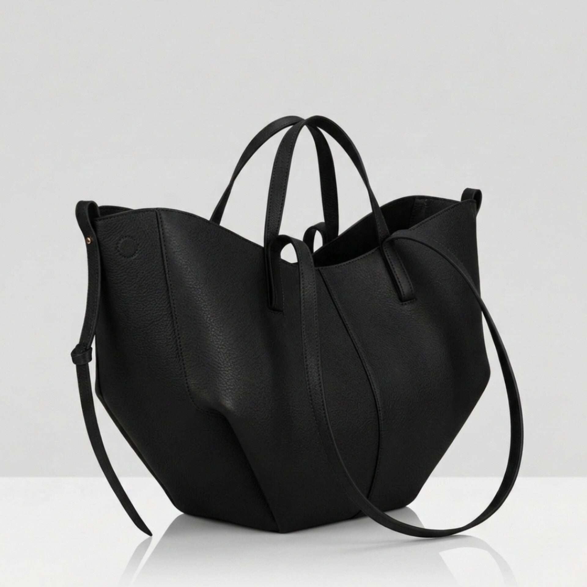 PRO CYME HANDBAG BLACK