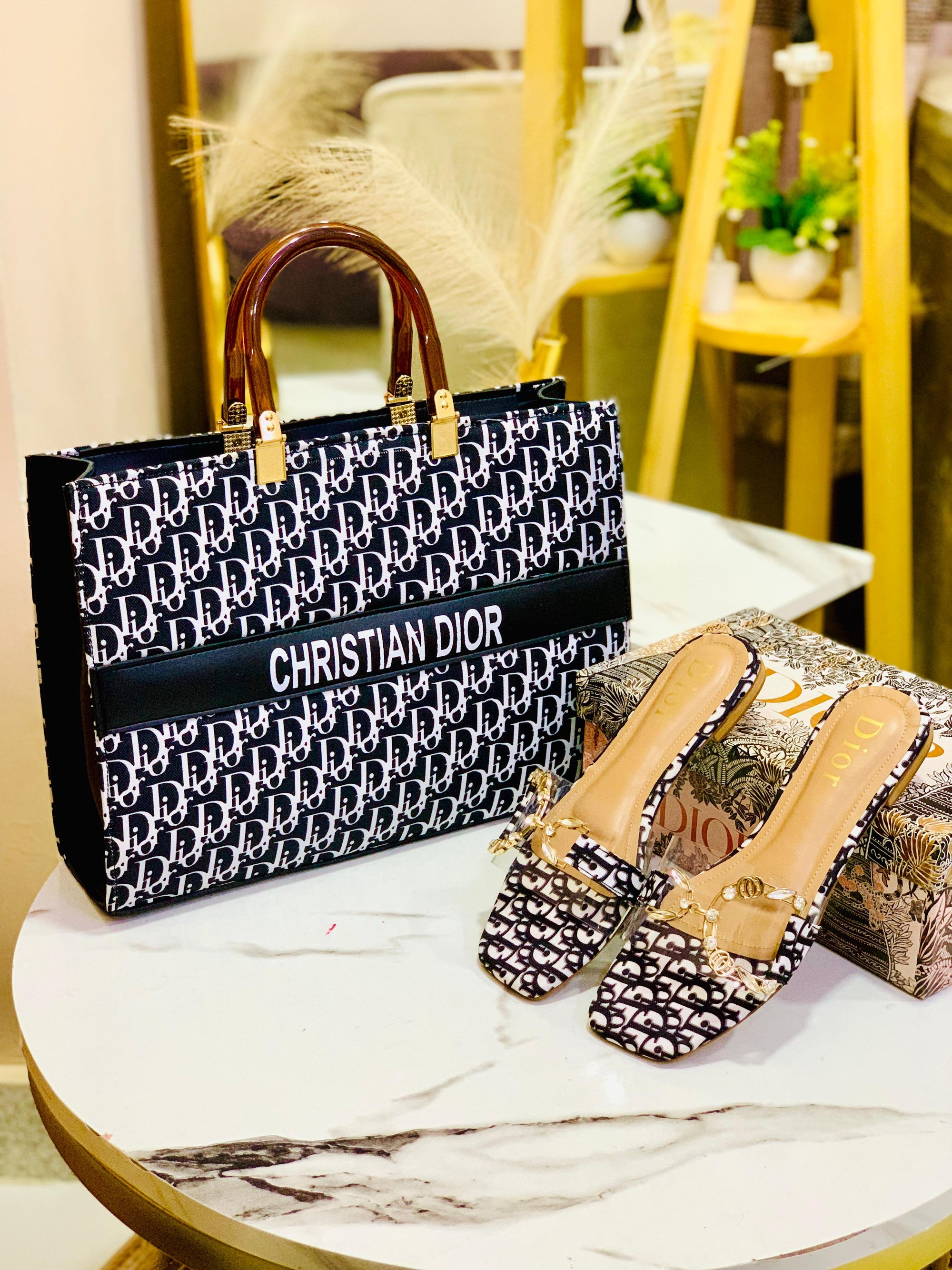 Christian Dior slipper + Dior DD handbag