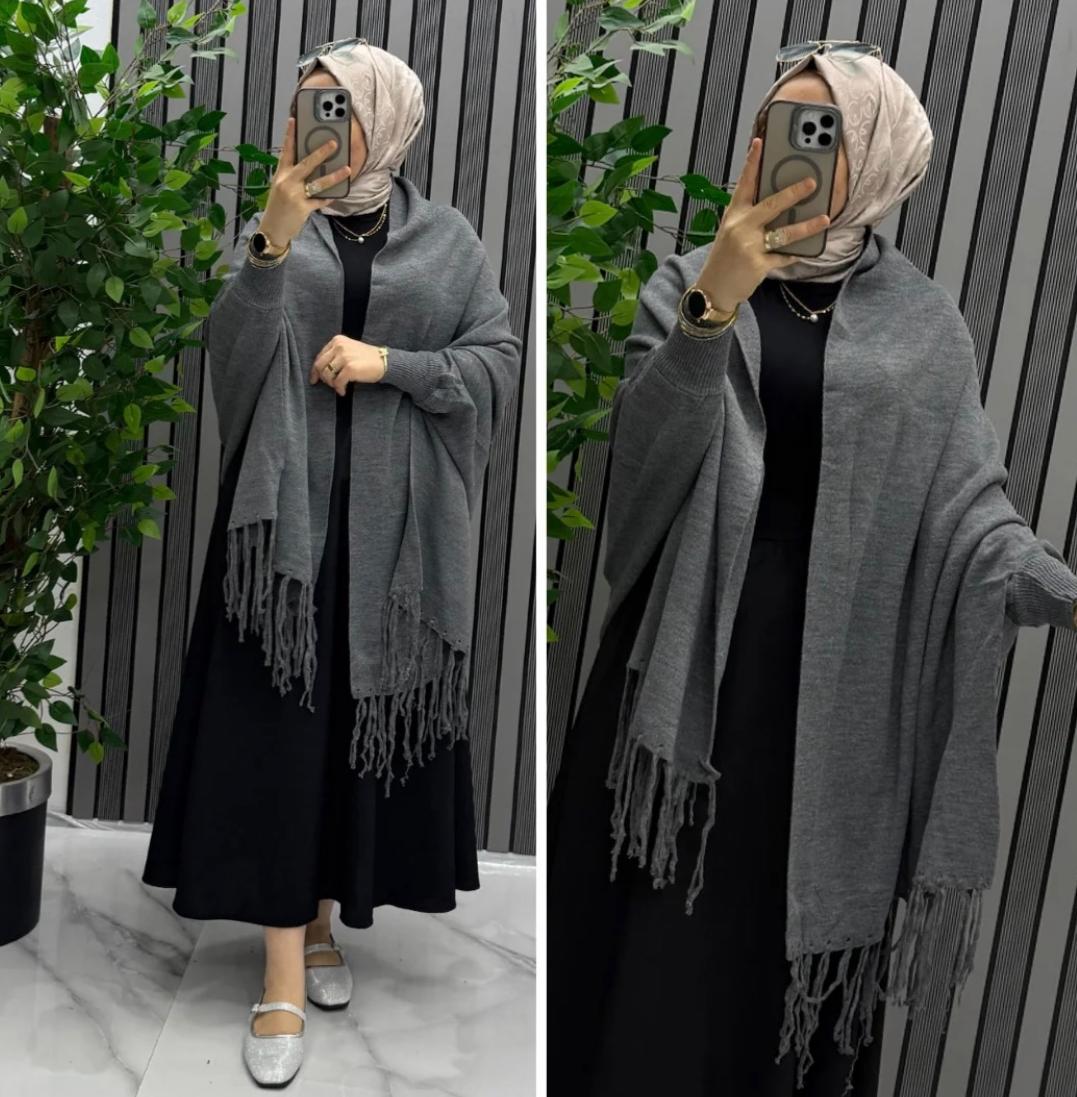 Dark grey ChicCozy Winter Shawl