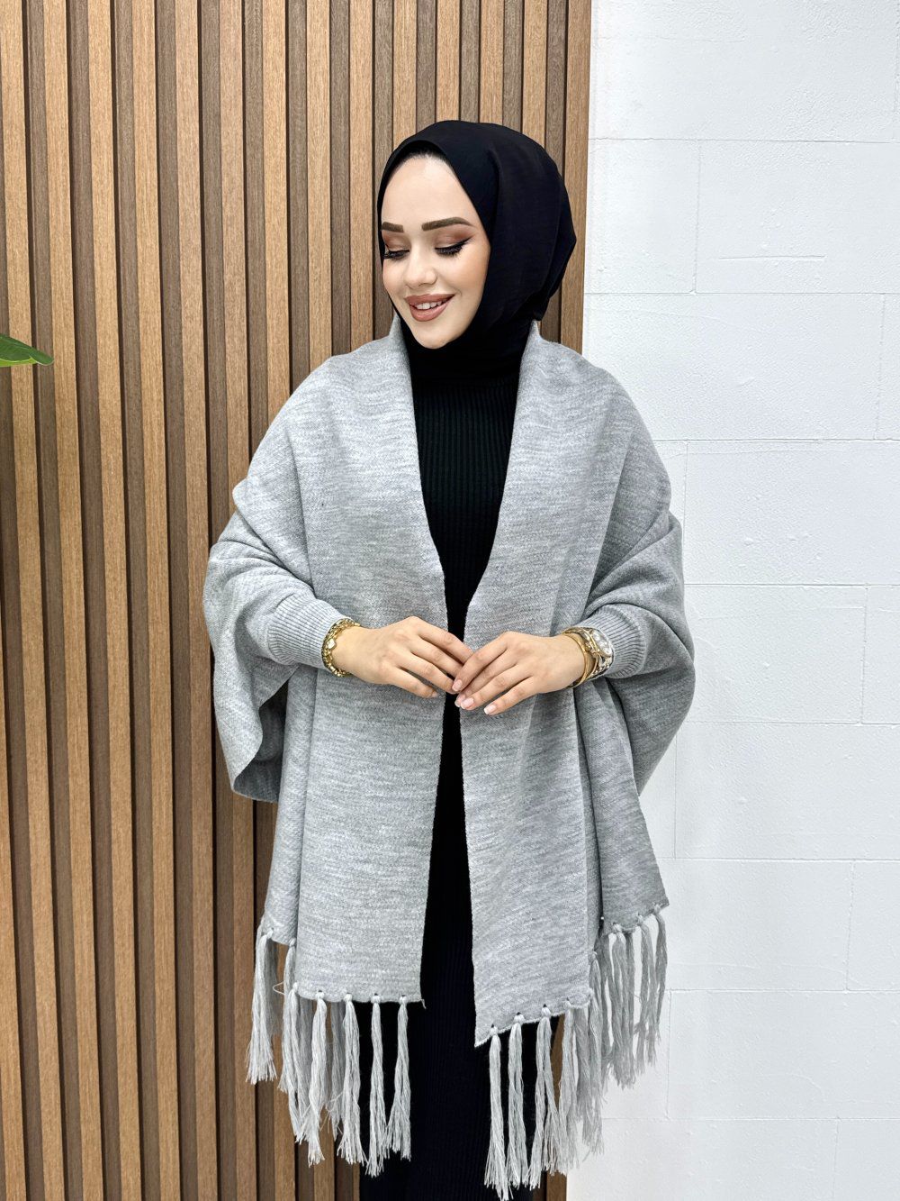 Grey ChicCozy Winter Shawl