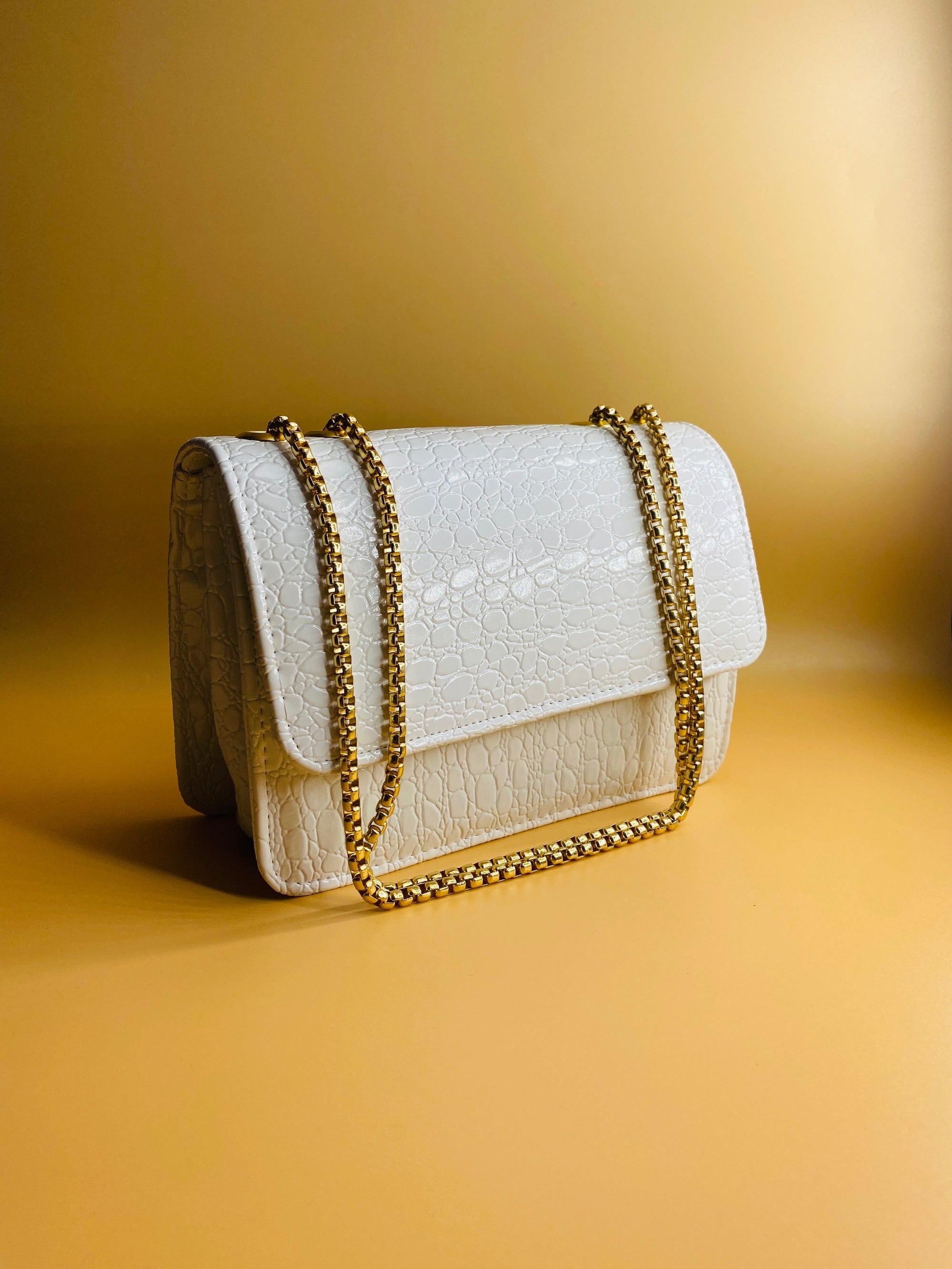 WILLOW CROSSBODY WHITE