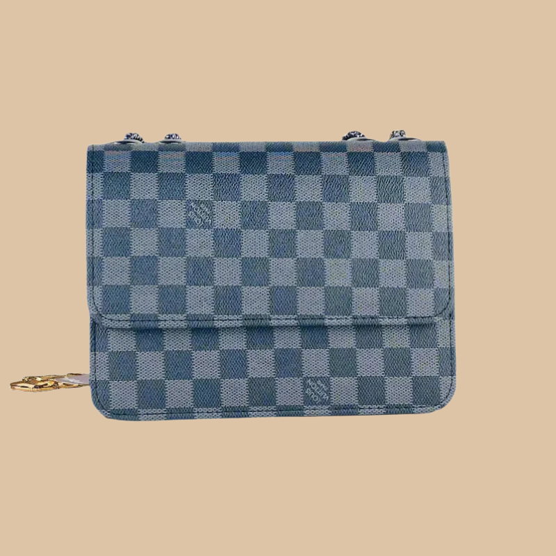 LEO Crossbody black black chain