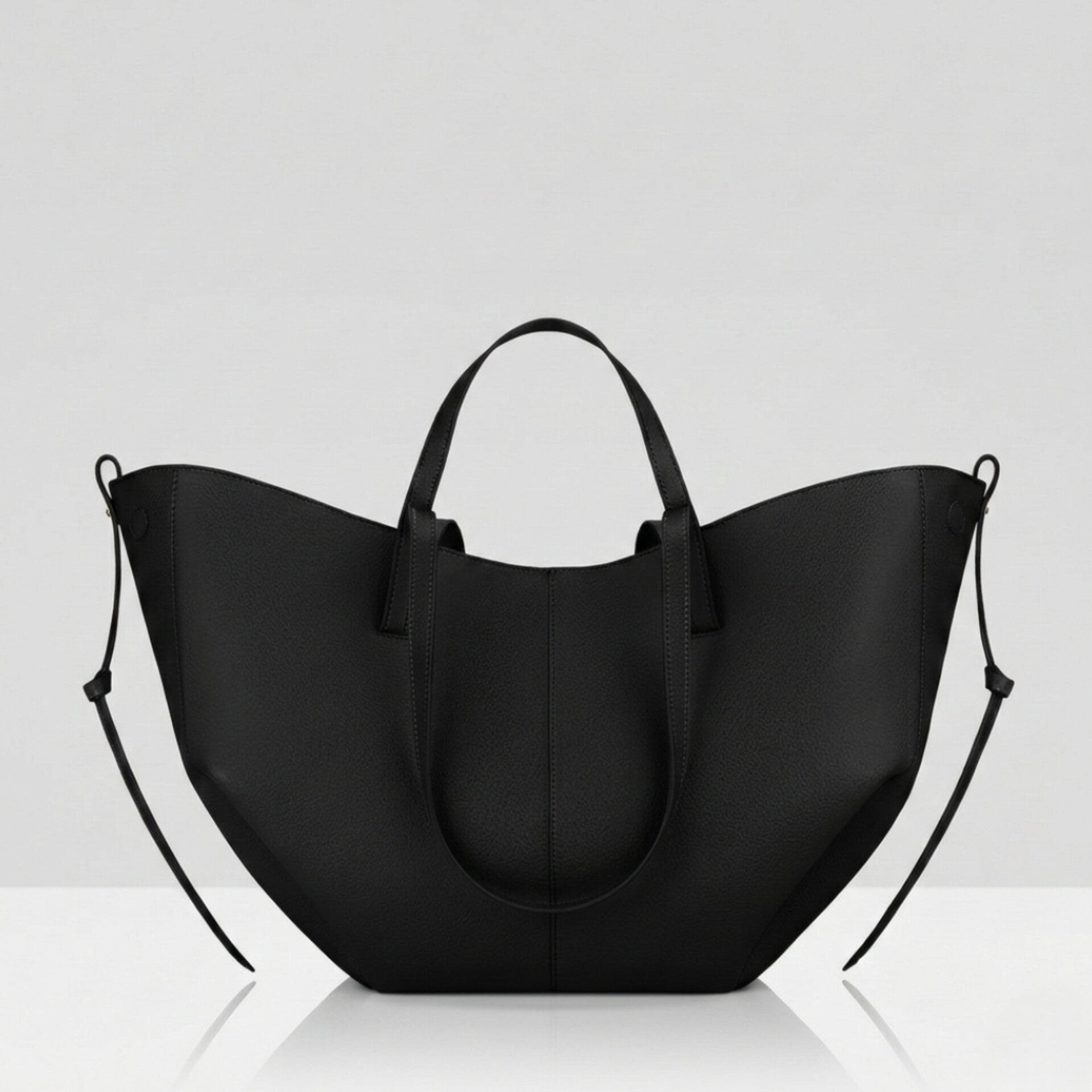 PRO CYME HANDBAG BLACK