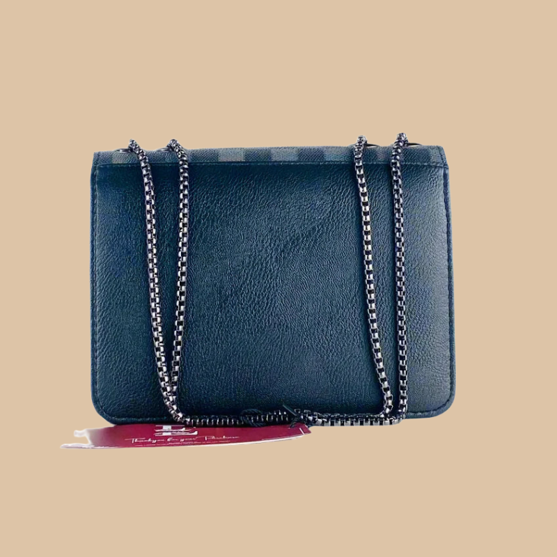 LEO Crossbody black black chain